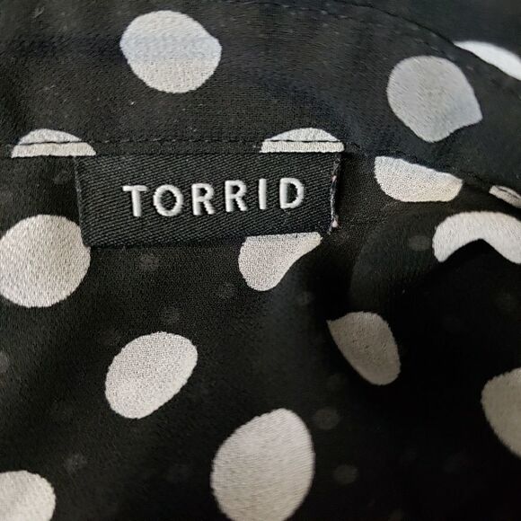 Torrid color blocked sheer polka dot blouse - Picture 2 of 4